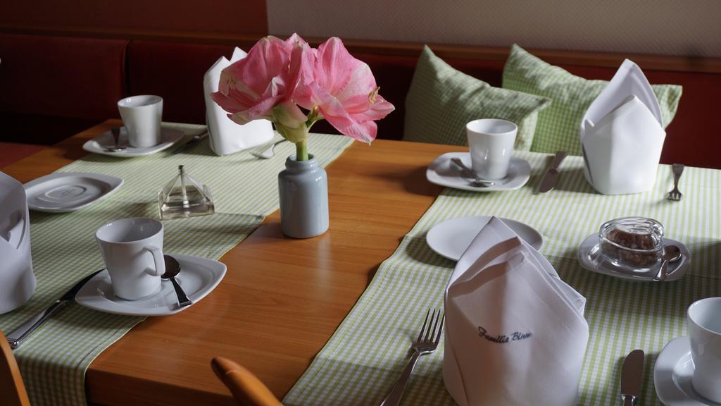 Hotel Diamant Wedel Extérieur photo